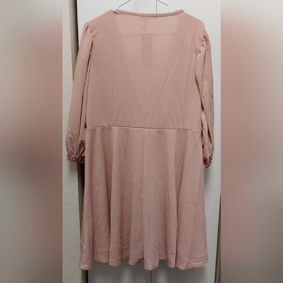 Boohooo NWT Size 16 Blush Pink Skater Dress Boho Girly Date Night Flirty Deep V - Picture 6 of 10